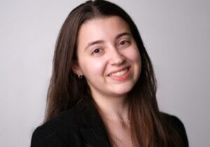 Samantha-Unger-headshot_sqaure